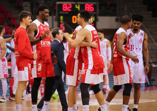 异常冷静 异常冷静