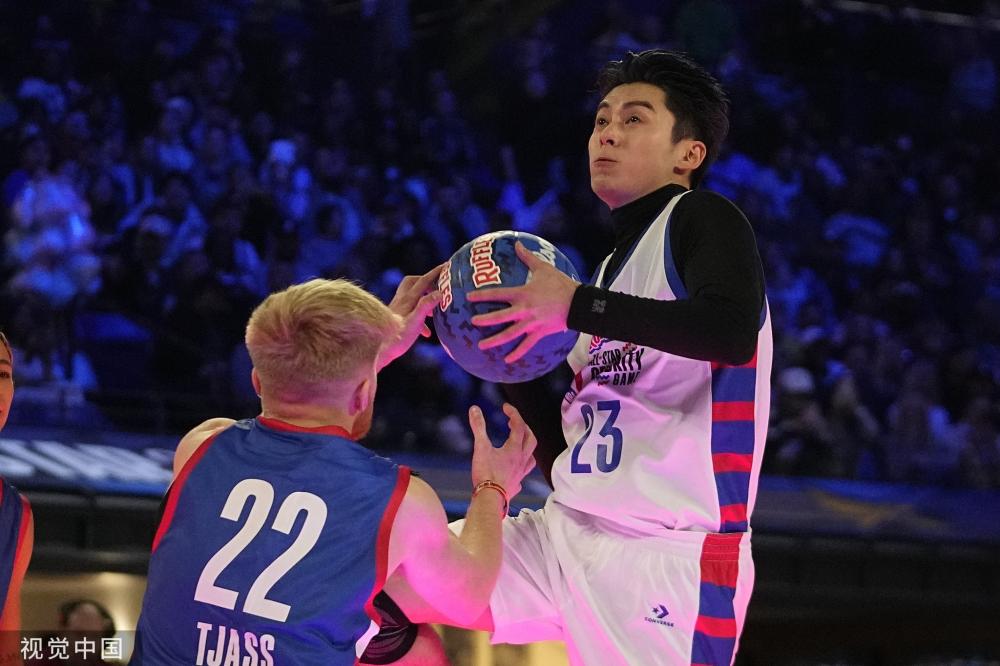 球逐渐成为 球逐渐成为